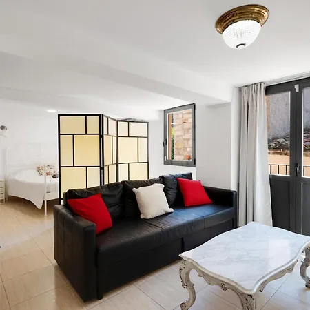 Wonderful Loft Centre Apartment Manresa